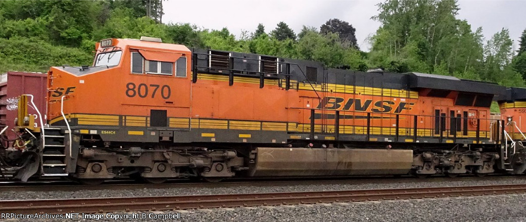 BNSF 8070